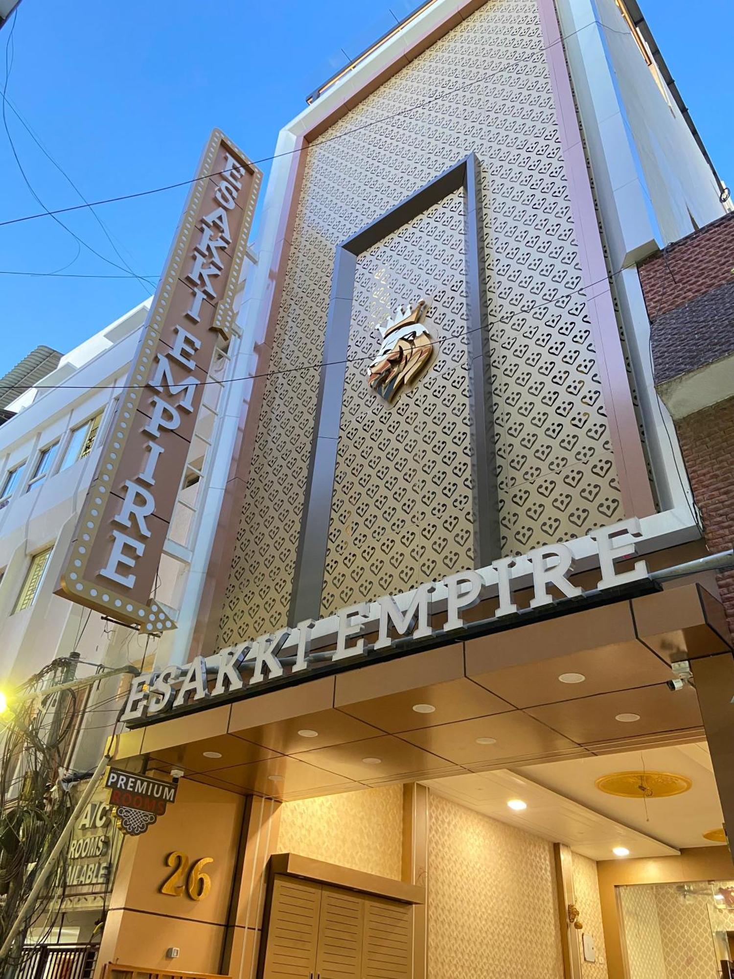 Esakki Empire Hotel Chennai Exterior foto